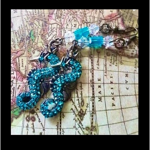Seahorse earrings crystal paved aqua color for pierced ears NWT - Picture 11 of 12